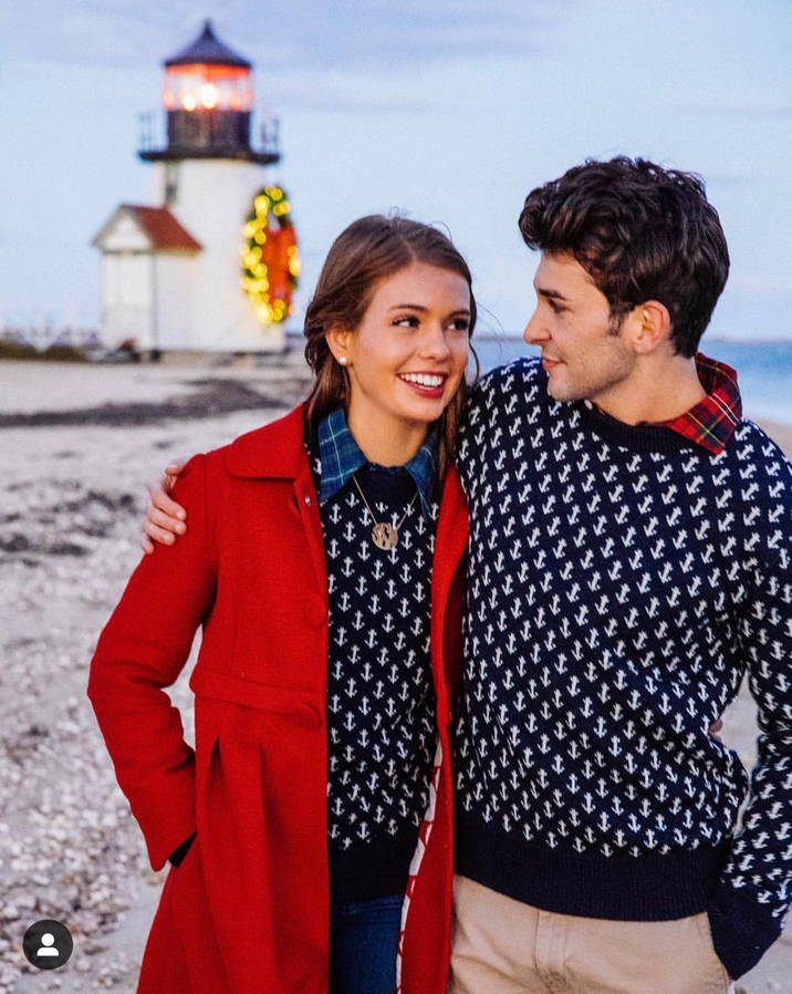 Sweater sales couple 2018